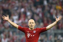 Robben y Mario Gómez, primeros descartes de Pep