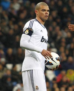 Pepe se enfrenta a Mourinho: "Hay que tener respeto a Iker" Pepe se enfrenta a Mourinho: "Hay que tener respeto a Iker"