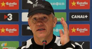 Aguirre sobre la Licencia UEFA: "Sería una putada monumental"