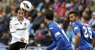 El Valencia presiona a la Real en la lucha por la Champions