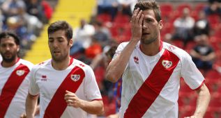 Un doblete de Piti mantiene vivo el sueño europeo del Rayo