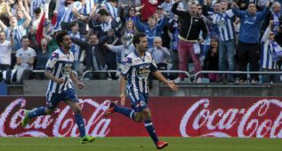 El Deportivo gana en Riazor y se agarra a la permanencia