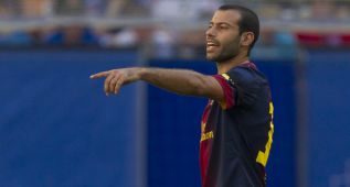 Mascherano reaparece en el once y Cesc hará de Messi