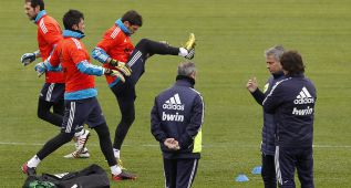 Sergio Ramos y Xabi Alonso se ejercitaron en el gimnasio