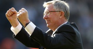 Ferguson se retira con el premio al mejor entrenador del año