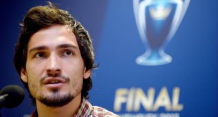 Hummels cierra la puerta al Barça: "Seguiré en el Borussia"