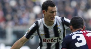 Según Tuttosport, la Juve quiere ampliar el contrato a Lichtsteiner
