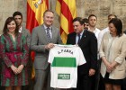 Alberto Fabra recibe al Elche para felicitarle por su ascenso