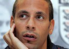 Rio Ferdinand renueva por una temporada más con los 'devils'