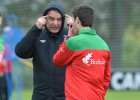 Bielsa: "Aún no se han puesto en contacto conmigo para renovar"