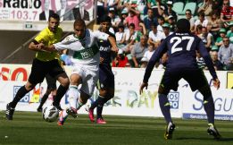El Elche se asegura el título tras empatar con el Castilla El Elche se asegura el título tras empatar con el Castilla