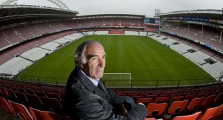 "No veré el derribo, quiero recordar San Mamés como es"