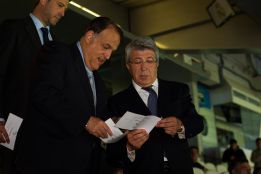 Tebas propondrá mañana a los clubes bajarse su propio sueldo Tebas propondrá mañana a los clubes bajarse su propio sueldo