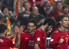 Hélder Postiga da la victoria
y el liderato a Portugal