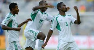 Nigeria gana a Tahití, que marcó un gol y fue el vencedor moral