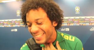 Marcelo se parte de risa al ser preguntado en español