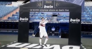 40 aficionados cumplen un sueño en el Bernabéu