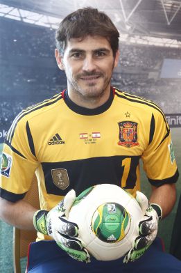 http://as01.epimg.net/futbol/imagenes/2013/06/19/seleccion/1371665738_689785_1371665819_noticia_normal.jpg