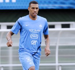 El Atleti ofrece al Toulouse 5 millones por el medio Capoue El Atleti ofrece al Toulouse 5 millones por el medio Capoue