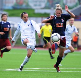 Una futbolista en Rusia puede llegar a ganar hasta 4.570 euros Una futbolista en Rusia puede llegar a ganar hasta 4.570 euros