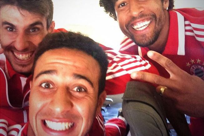 Thiago, feliz con sus nuevos compañeros del Bayern