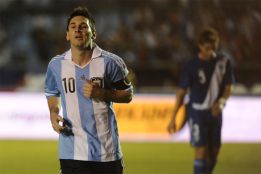 Messi, Higuaín y Lavezzi en la lista de Argentina ante Italia