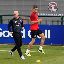 Bale sí se entrena con Gales, aunque no jugará ante Irlanda
