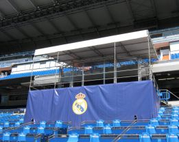 El Real Madrid engalana su palco para recibir a Bale El Real Madrid engalana su palco para recibir a Bale