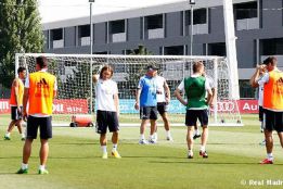 http://as01.epimg.net/futbol/imagenes/2013/08/25/primera/1377444078_088654_1377444280_noticia_normal.jpg