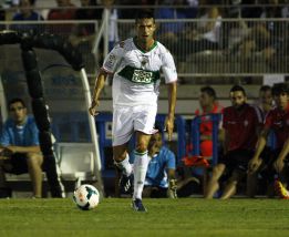 Pobre imagen del Elche ante un equipo de Tercera División