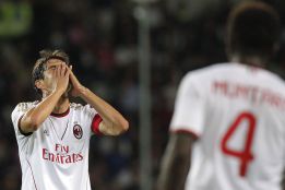 Kaká se "suspende" el sueldo mientras esté lesionado Kaká se "suspende" el sueldo mientras esté lesionado