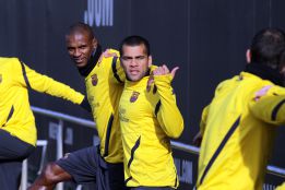 Alves: "Sí, quise donar mi hígado a Abidal; la vida es lo primero" Alves: "Sí, quise donar mi hígado a Abidal; la vida es lo primero"