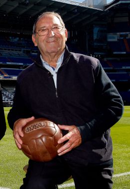 Paco Gento: "Benzema tiene que echarle un poco más de sangre..."