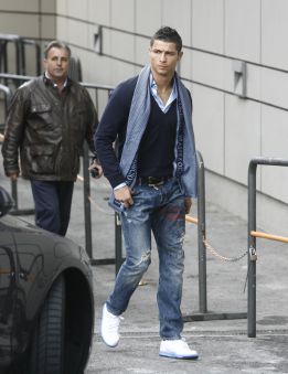 호날두는 의료 검사를 통과 한 후 