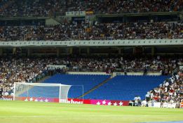 Florentino se carga a los Ultras y crea la grada joven Fans Sur Florentino se carga a los Ultras y crea la grada joven Fans Sur