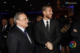 http://as01.epimg.net/futbol/imagenes/2013/12/02/primera/1386018857_890057_1386018913_noticia_normal.jpg