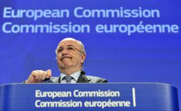 La Comisión Europea hace oficial el expediente a 7 clubes La Comisión Europea hace oficial el expediente a 7 clubes