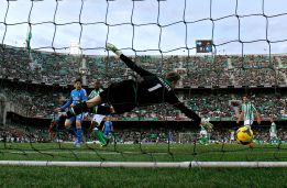 http://as01.epimg.net/futbol/imagenes/2014/01/18/primera/1390066175_263414_1390066301_noticia_normal.jpg