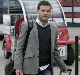 Mata conoció a Moyes y pasó la revisión médica con el United Mata conoció a Moyes y pasó la revisión médica con el United