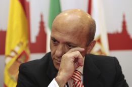 Ángel María Villar y 33 clubes piden el indulto para Del Nido