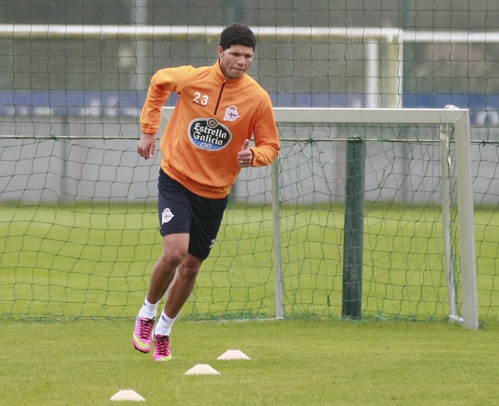 Kaká Bezerra rescinde su contrato con el Deportivo