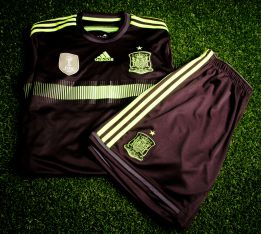 La segunda equipación de la Selección en Brasil será negra La segunda equipación de la Selección en Brasil será negra