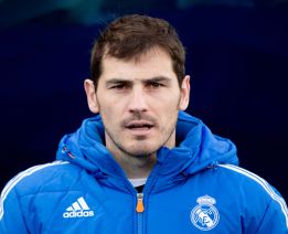 El Arsenal sigue pujando con fuerza por Iker Casillas El Arsenal sigue pujando con fuerza por Iker Casillas