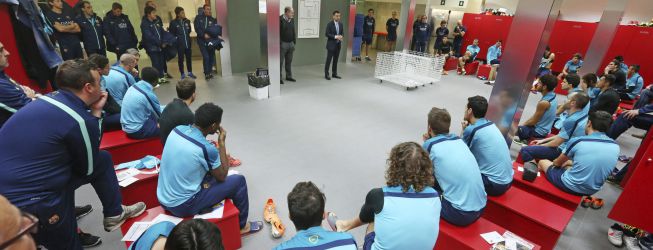 Bartomeu intenta salvar a los jugadores: "Confiemos en ellos" Bartomeu intenta salvar a los jugadores: "Confiemos en ellos"