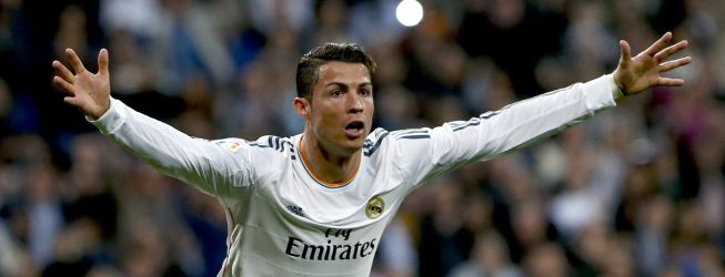 Navas evita el 2-0 de Benzema Navas evita el 2-0 de Benzema