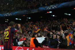 Alves niega que se encarase a la grada: "No era un reproche" Alves niega que se encarase a la grada: "No era un reproche"