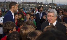 Cerezo: "Quejarse de los árbitros es un desgaste inadecuado" Cerezo: "Quejarse de los árbitros es un desgaste inadecuado"