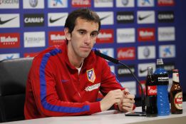Godín: "Diego Costa todavía no ha alcanzado su techo" Godín: "Diego Costa todavía no ha alcanzado su techo"
