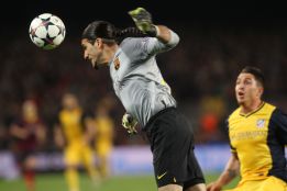 Pinto: "¿Que cómo vi el gol de Diego? Con los ojos" Pinto: "¿Que cómo vi el gol de Diego? Con los ojos"