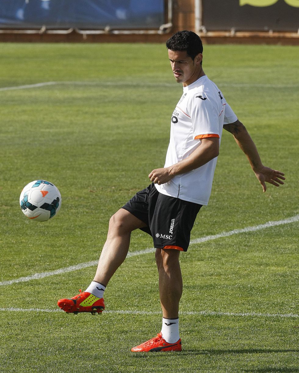 Ricardo Costa se reincorpora a los entrenamientos del Valencia